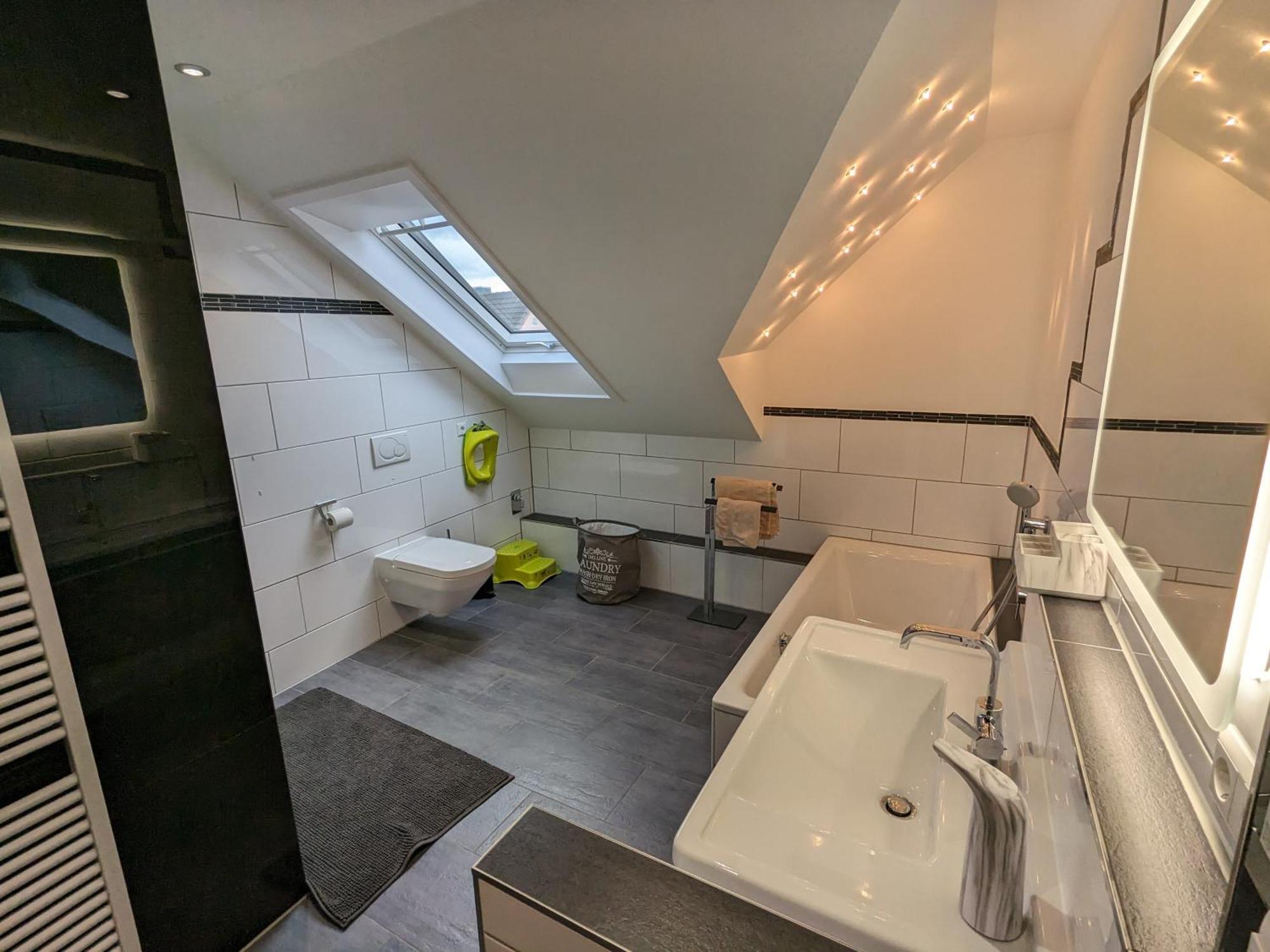 S'Bahnhoefle Apartments リングスハイム エクステリア 写真
