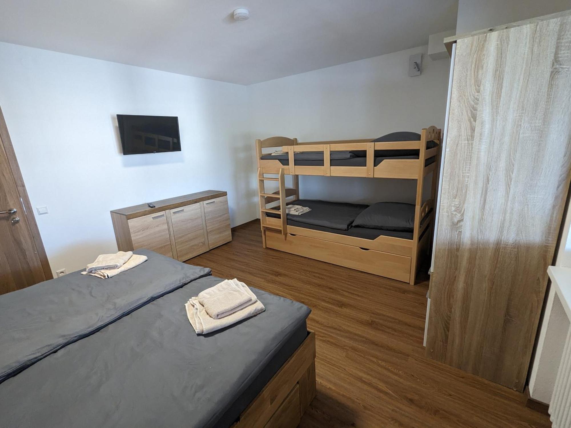 S'Bahnhoefle Apartments リングスハイム エクステリア 写真
